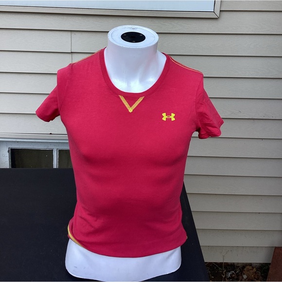 Under Armor Girl's Shirt Pink Big Logo Heat Gear Short Sleeve Crewneck Size m - Picture 1 of 4